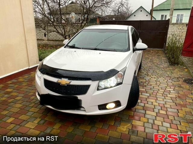 Шевроле Круз, объемом двигателя 2 л и пробегом 180 тыс. км за 7500 $, фото 11 на Automoto.ua