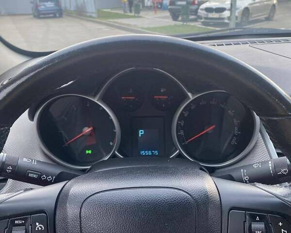 Шевроле Круз, объемом двигателя 1.6 л и пробегом 155 тыс. км за 8300 $, фото 2 на Automoto.ua