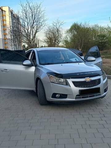 Шевроле Круз, об'ємом двигуна 0 л та пробігом 194 тис. км за 7800 $, фото 6 на Automoto.ua