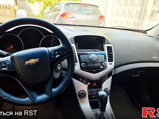 Шевроле Круз, объемом двигателя 1.8 л и пробегом 210 тыс. км за 5600 $, фото 4 на Automoto.ua