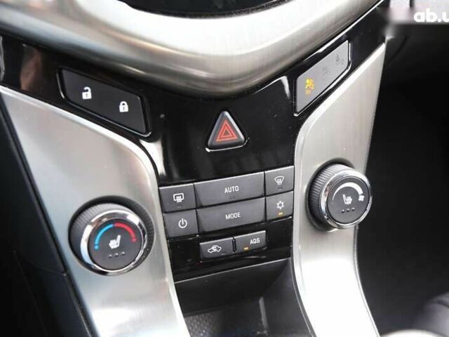 Шевроле Круз, объемом двигателя 1.4 л и пробегом 142 тыс. км за 8500 $, фото 20 на Automoto.ua