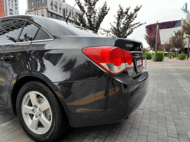 Шевроле Круз, объемом двигателя 1.4 л и пробегом 221 тыс. км за 6490 $, фото 15 на Automoto.ua