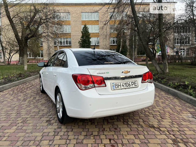 Шевроле Круз, об'ємом двигуна 2 л та пробігом 155 тис. км за 8250 $, фото 4 на Automoto.ua