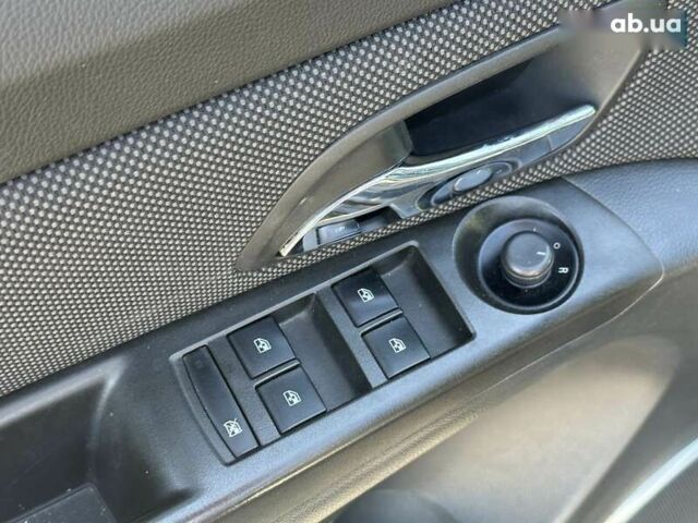 Шевроле Круз, объемом двигателя 2 л и пробегом 214 тыс. км за 6290 $, фото 12 на Automoto.ua