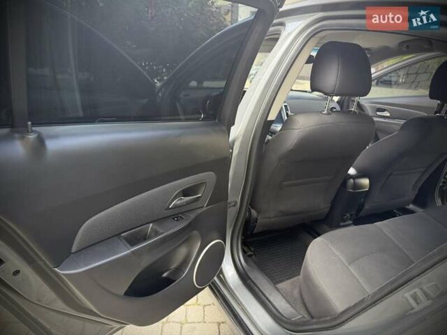 Шевроле Круз, об'ємом двигуна 1.8 л та пробігом 150 тис. км за 7500 $, фото 22 на Automoto.ua