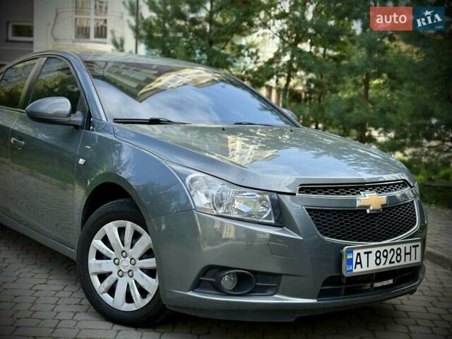 Шевроле Круз, об'ємом двигуна 1.8 л та пробігом 150 тис. км за 7500 $, фото 2 на Automoto.ua