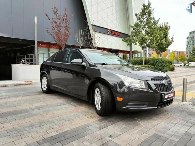 Шевроле Круз, объемом двигателя 1.4 л и пробегом 221 тыс. км за 6490 $, фото 27 на Automoto.ua