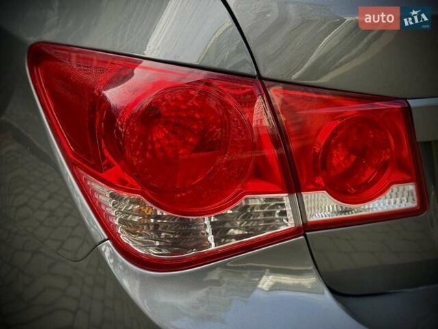 Шевроле Круз, об'ємом двигуна 1.8 л та пробігом 150 тис. км за 7500 $, фото 29 на Automoto.ua