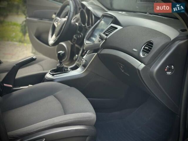 Шевроле Круз, об'ємом двигуна 1.8 л та пробігом 150 тис. км за 7500 $, фото 17 на Automoto.ua