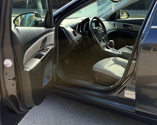 Шевроле Круз, объемом двигателя 1.4 л и пробегом 112 тыс. км за 7200 $, фото 11 на Automoto.ua