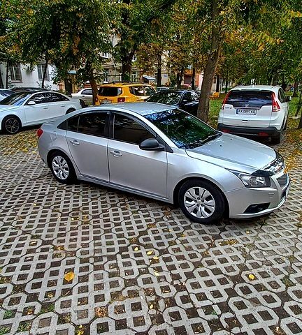 Шевроле Круз, об'ємом двигуна 1.8 л та пробігом 300 тис. км за 6700 $, фото 6 на Automoto.ua