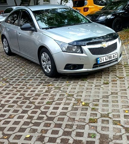 Шевроле Круз, об'ємом двигуна 1.8 л та пробігом 300 тис. км за 6700 $, фото 1 на Automoto.ua