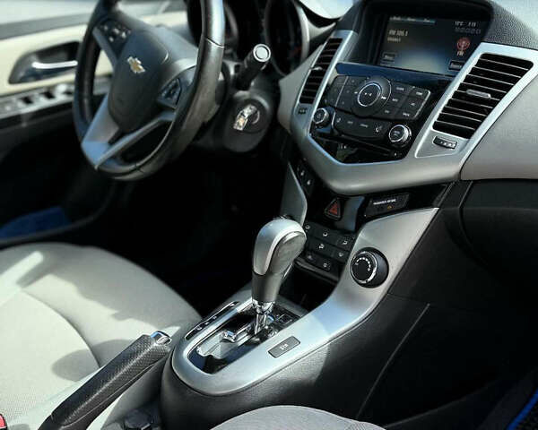 Шевроле Круз, объемом двигателя 1.4 л и пробегом 112 тыс. км за 7200 $, фото 14 на Automoto.ua