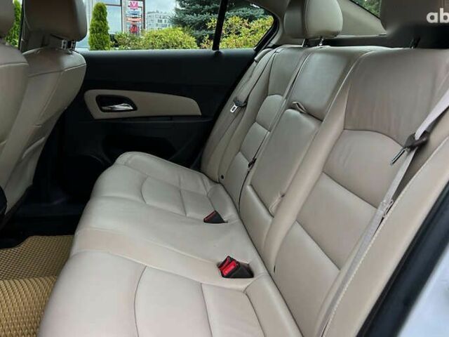 Шевроле Круз, объемом двигателя 2 л и пробегом 211 тыс. км за 7750 $, фото 21 на Automoto.ua