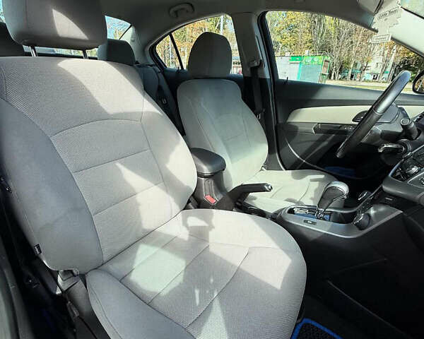 Шевроле Круз, объемом двигателя 1.4 л и пробегом 112 тыс. км за 7200 $, фото 15 на Automoto.ua