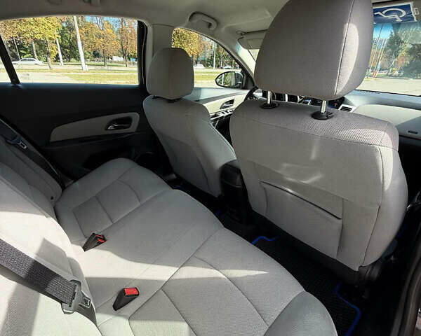 Шевроле Круз, объемом двигателя 1.4 л и пробегом 112 тыс. км за 7200 $, фото 16 на Automoto.ua