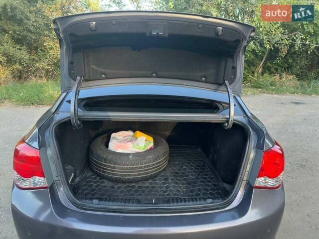 Шевроле Круз, объемом двигателя 1.8 л и пробегом 197 тыс. км за 7700 $, фото 1 на Automoto.ua