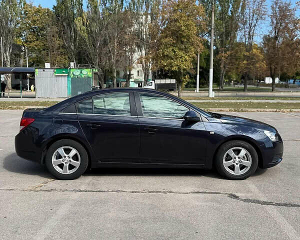 Шевроле Круз, объемом двигателя 1.4 л и пробегом 112 тыс. км за 7200 $, фото 3 на Automoto.ua