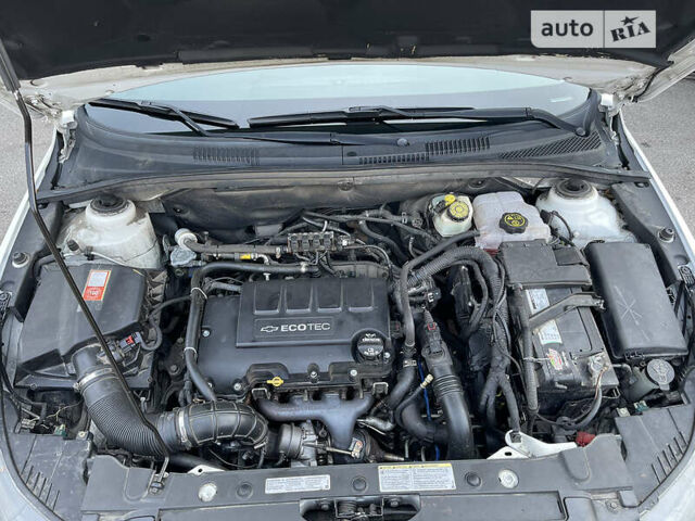 Шевроле Круз, об'ємом двигуна 1.4 л та пробігом 160 тис. км за 7400 $, фото 16 на Automoto.ua
