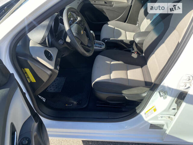 Шевроле Круз, об'ємом двигуна 1.8 л та пробігом 139 тис. км за 6700 $, фото 18 на Automoto.ua