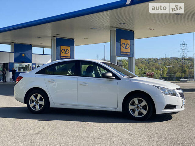 Шевроле Круз, об'ємом двигуна 1.8 л та пробігом 139 тис. км за 6700 $, фото 6 на Automoto.ua
