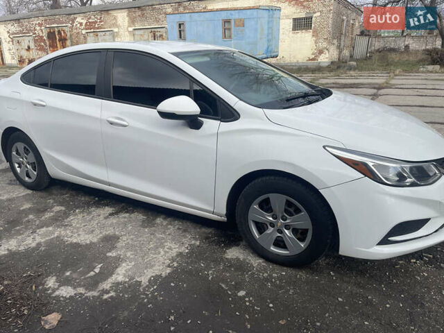 Шевроле Круз, объемом двигателя 1.4 л и пробегом 170 тыс. км за 7100 $, фото 1 на Automoto.ua