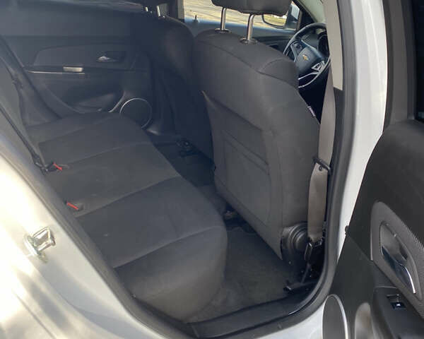 Шевроле Круз, объемом двигателя 1.69 л и пробегом 222 тыс. км за 8000 $, фото 11 на Automoto.ua