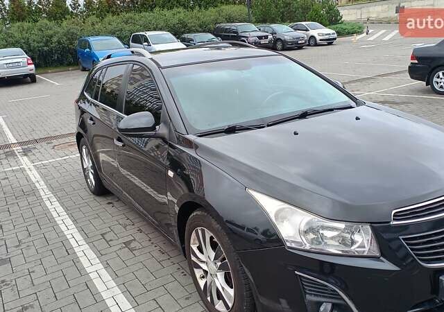 Шевроле Круз, объемом двигателя 2 л и пробегом 229 тыс. км за 7499 $, фото 2 на Automoto.ua