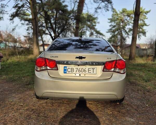 Жовтий Шевроле Круз, об'ємом двигуна 1.36 л та пробігом 232 тис. км за 7700 $, фото 6 на Automoto.ua