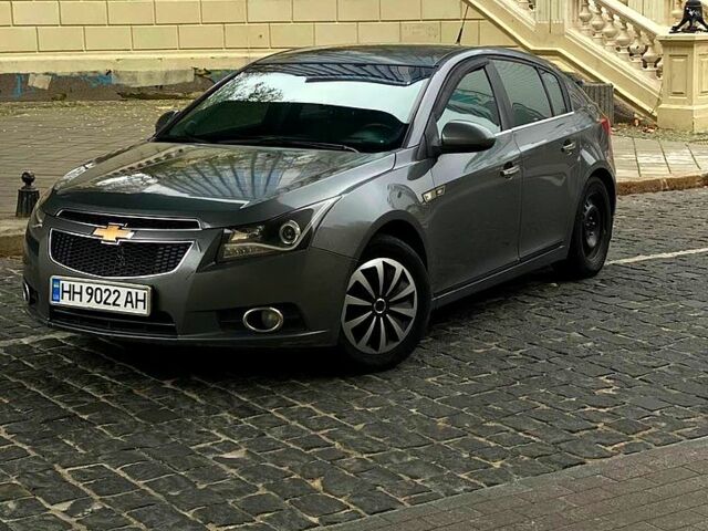 Сірий Шевроле Круз, об'ємом двигуна 1.8 л та пробігом 135 тис. км за 6500 $, фото 1 на Automoto.ua