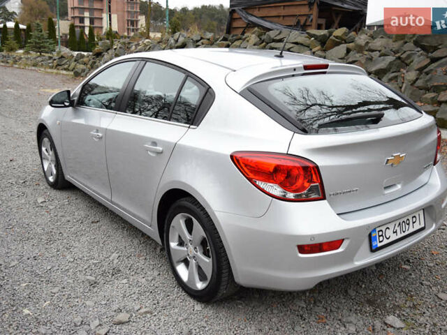 Серый Шевроле Круз, объемом двигателя 1.8 л и пробегом 38 тыс. км за 9500 $, фото 6 на Automoto.ua