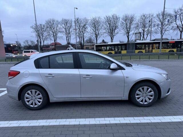 Сірий Шевроле Круз, об'ємом двигуна 1.8 л та пробігом 125 тис. км за 3000 $, фото 7 на Automoto.ua