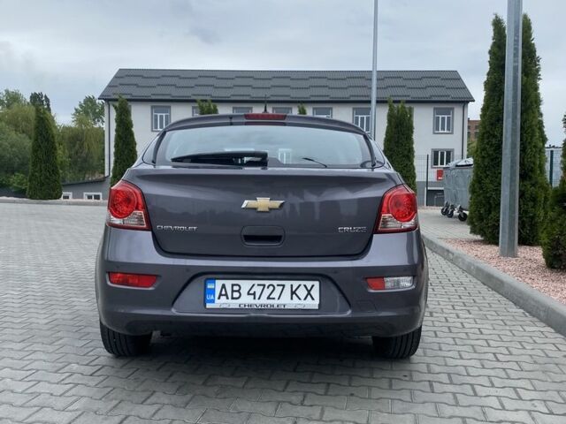 Серый Шевроле Круз, объемом двигателя 1.8 л и пробегом 184 тыс. км за 7900 $, фото 3 на Automoto.ua