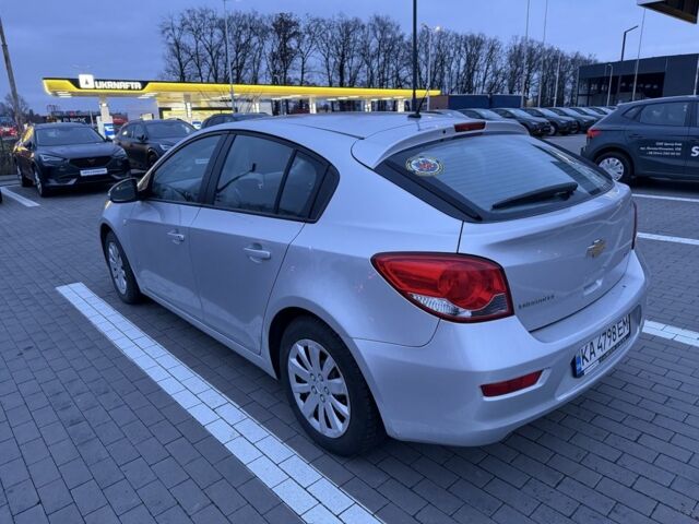 Сірий Шевроле Круз, об'ємом двигуна 1.8 л та пробігом 125 тис. км за 3000 $, фото 2 на Automoto.ua