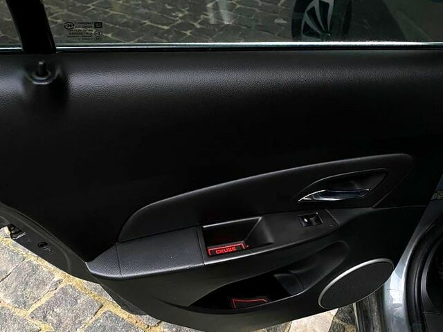 Сірий Шевроле Круз, об'ємом двигуна 1.8 л та пробігом 135 тис. км за 6500 $, фото 6 на Automoto.ua