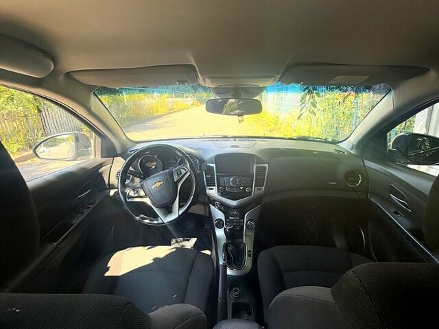 Серый Шевроле Круз, объемом двигателя 2 л и пробегом 232 тыс. км за 6700 $, фото 3 на Automoto.ua