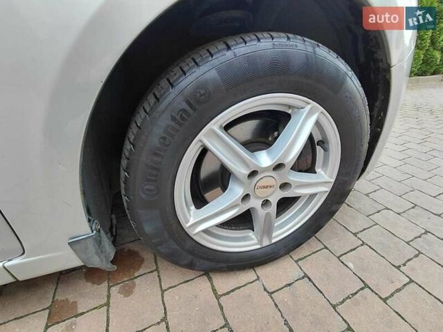 Серый Шевроле Круз, объемом двигателя 1.69 л и пробегом 187 тыс. км за 6600 $, фото 16 на Automoto.ua