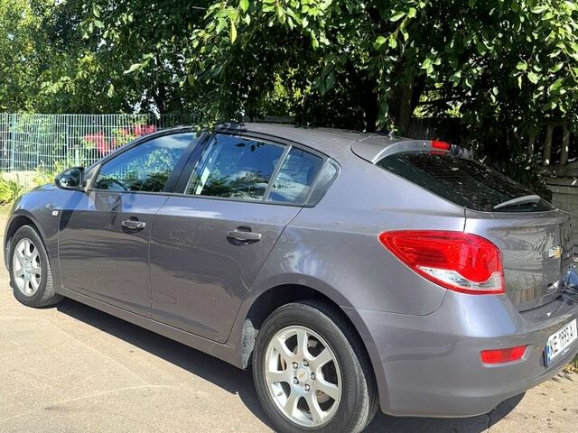 Серый Шевроле Круз, объемом двигателя 2 л и пробегом 232 тыс. км за 6700 $, фото 1 на Automoto.ua
