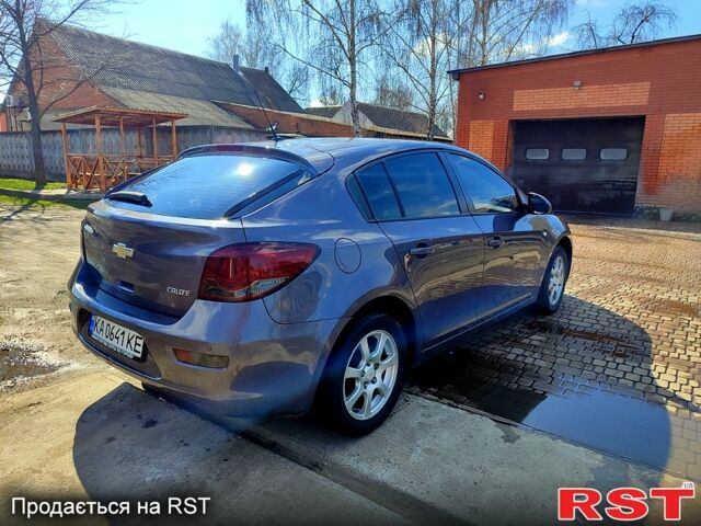 Серый Шевроле Круз, объемом двигателя 1.7 л и пробегом 217 тыс. км за 6500 $, фото 2 на Automoto.ua