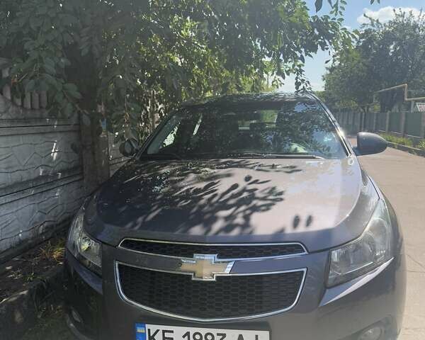 Серый Шевроле Круз, объемом двигателя 2 л и пробегом 232 тыс. км за 6700 $, фото 2 на Automoto.ua