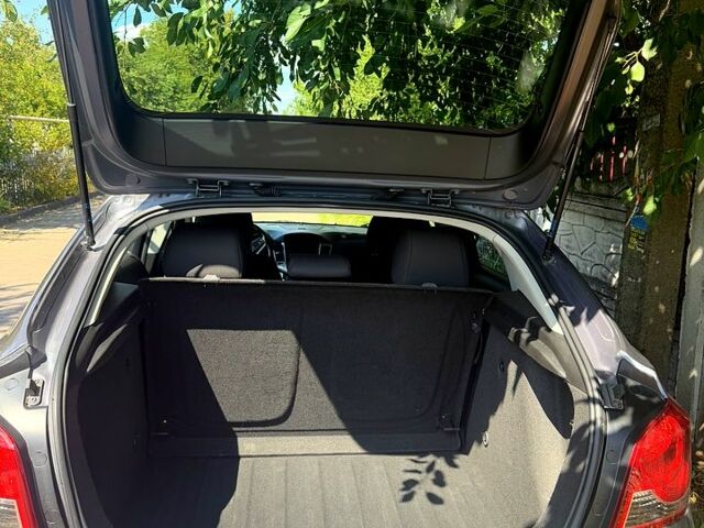 Серый Шевроле Круз, объемом двигателя 2 л и пробегом 232 тыс. км за 6700 $, фото 4 на Automoto.ua