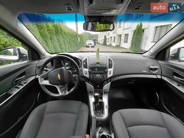 Серый Шевроле Круз, объемом двигателя 1.69 л и пробегом 187 тыс. км за 6600 $, фото 8 на Automoto.ua