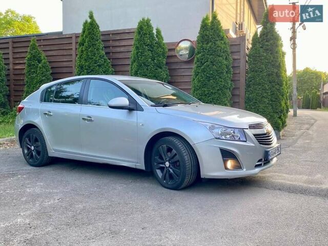 Серый Шевроле Круз, объемом двигателя 1.8 л и пробегом 162 тыс. км за 8000 $, фото 7 на Automoto.ua