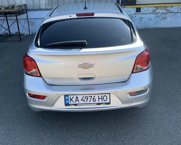 Серый Шевроле Круз, объемом двигателя 1.8 л и пробегом 212 тыс. км за 7900 $, фото 5 на Automoto.ua