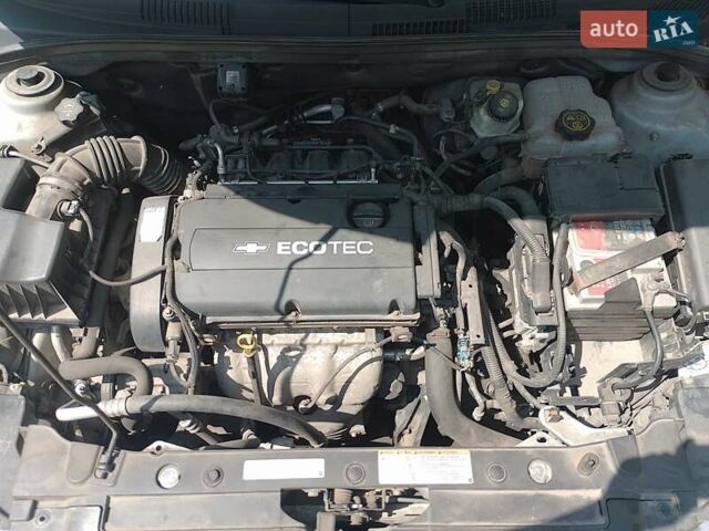 Серый Шевроле Круз, объемом двигателя 1.8 л и пробегом 162 тыс. км за 8000 $, фото 12 на Automoto.ua