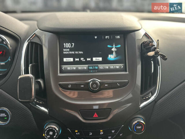 Серый Шевроле Круз, объемом двигателя 1.36 л и пробегом 176 тыс. км за 8999 $, фото 29 на Automoto.ua