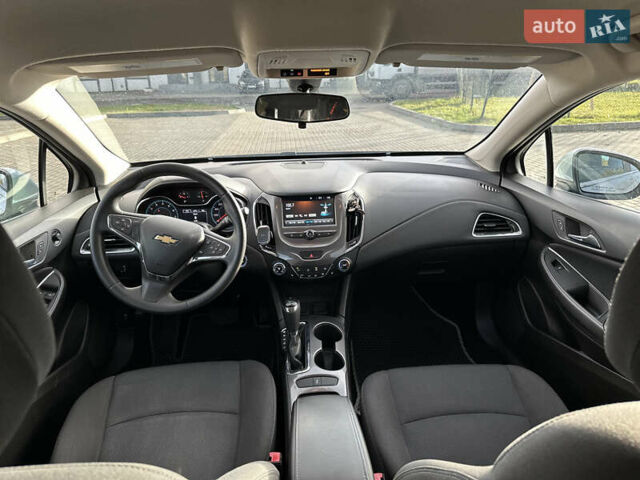 Серый Шевроле Круз, объемом двигателя 1.36 л и пробегом 176 тыс. км за 8999 $, фото 15 на Automoto.ua