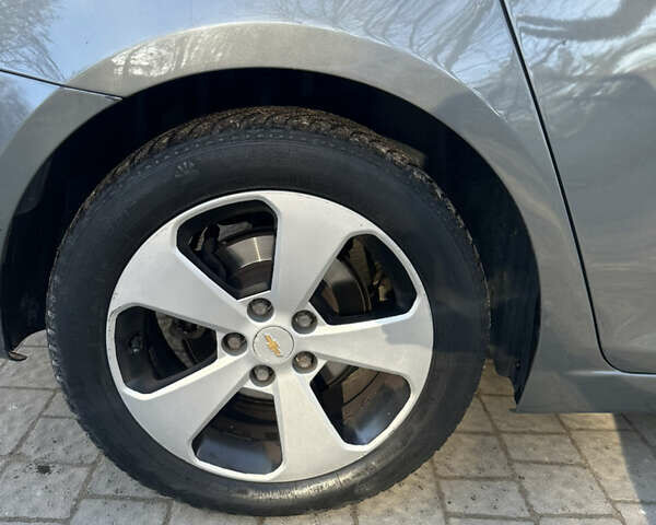 Серый Шевроле Круз, объемом двигателя 1.99 л и пробегом 196 тыс. км за 7200 $, фото 56 на Automoto.ua