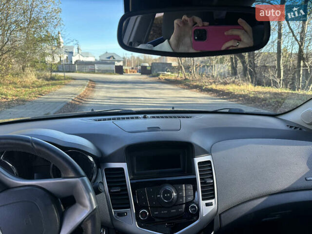 Серый Шевроле Круз, объемом двигателя 1.99 л и пробегом 196 тыс. км за 7200 $, фото 8 на Automoto.ua