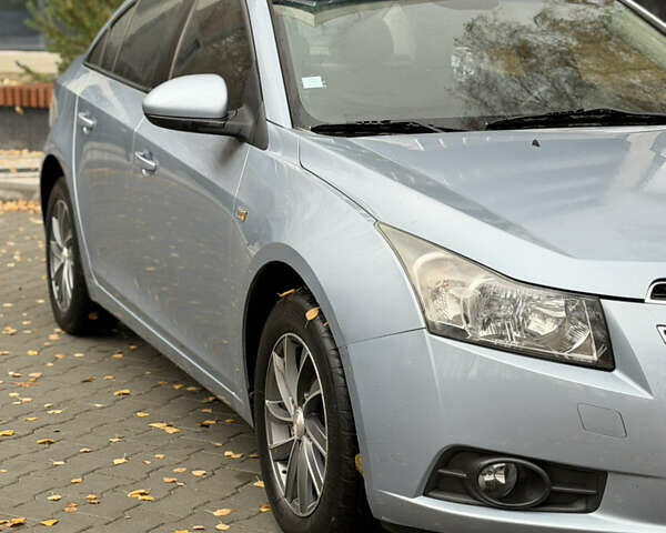 Сірий Шевроле Круз, об'ємом двигуна 1.6 л та пробігом 217 тис. км за 5700 $, фото 10 на Automoto.ua